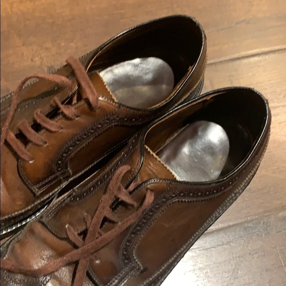 Shoes - Picture 5 of 6